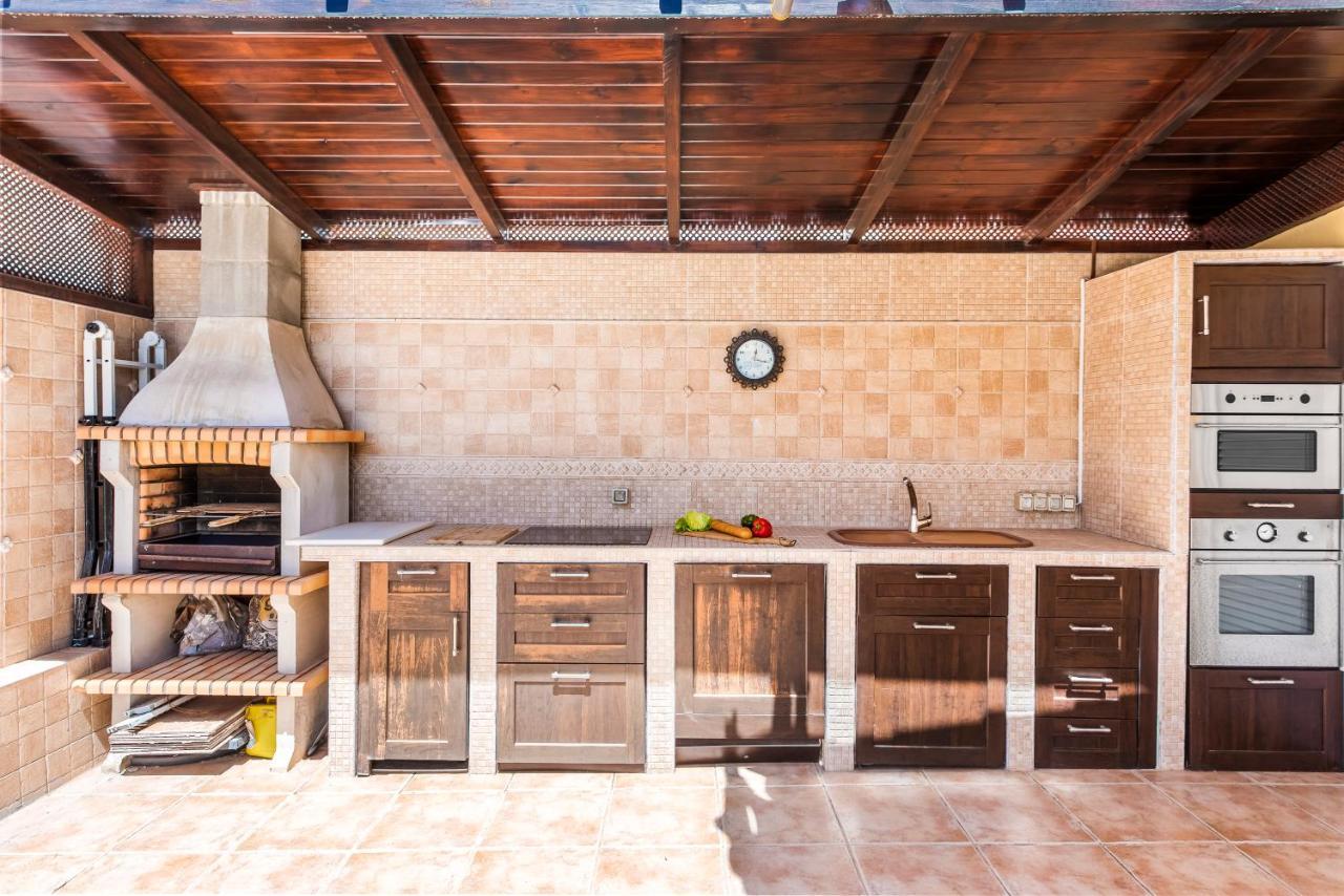Beautiful Villa Anna With Heated Pool Costa Adeje  Extérieur photo